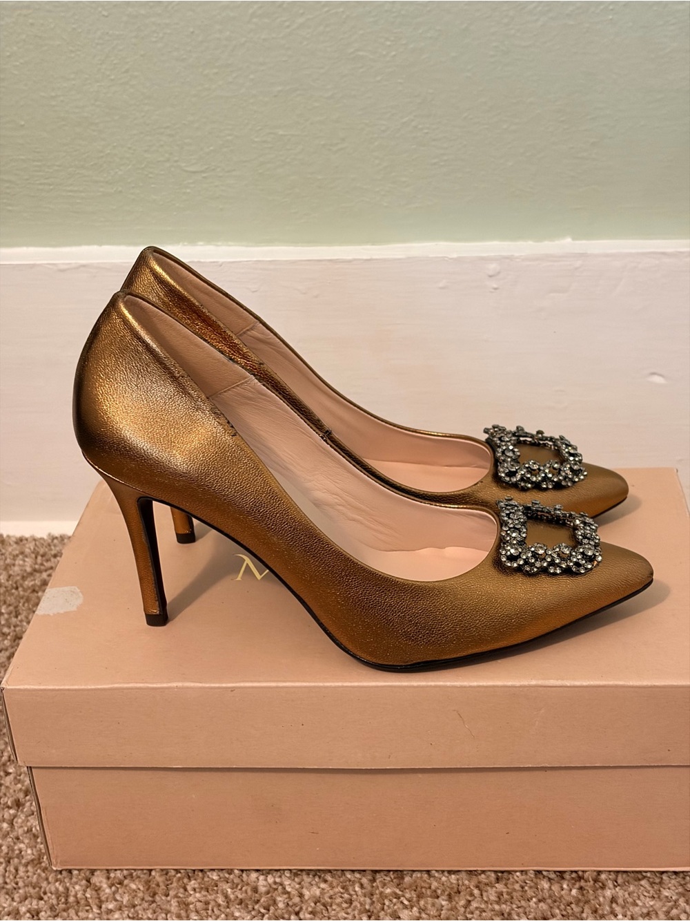 NIB Marian Gold Crystal-Embellished Pointed Toe Pumps